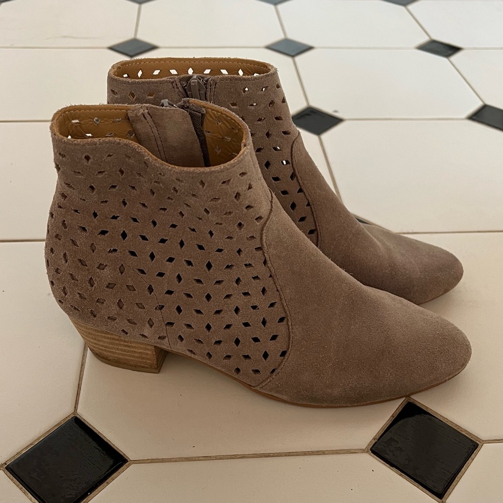 Soludos Perforated Grey Booties Size 7.5